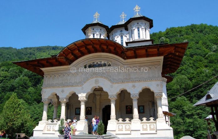 manastirea_lainici_5