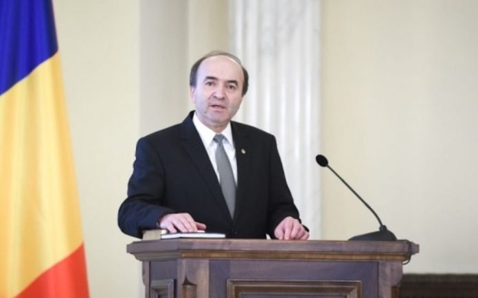 ministrul-justitiei-a-anuntat-concluziile-evaluarii-procurorilor-nu-este-oportuna-revocarea-lui-441531