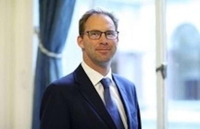 parlamentar-britanic-a-resuscitat-un-politist-in-fata-parlamentului-440219